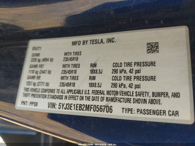 TESLA MODEL 3