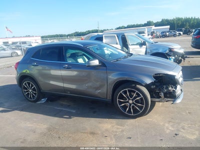 MERCEDES-BENZ GLA 250