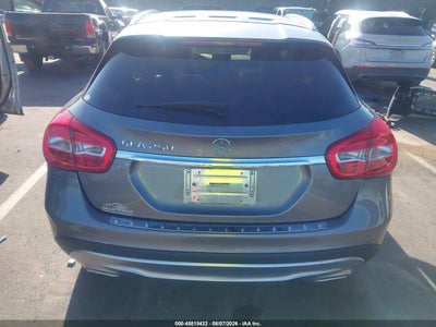 MERCEDES-BENZ GLA 250
