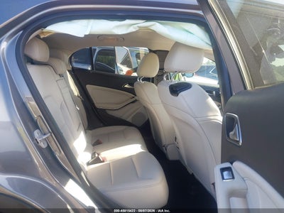 MERCEDES-BENZ GLA 250