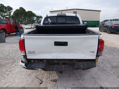TOYOTA TACOMA