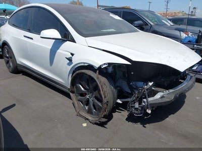 2026 TESLA MODEL X PLAID/SIGNATURE SERIES