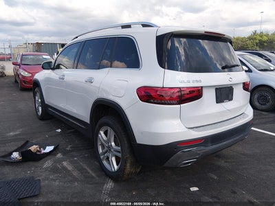 MERCEDES-BENZ GLB 250