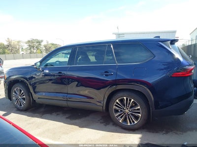 TOYOTA GRAND HIGHLANDER HYBRID