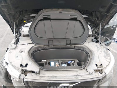 VOLVO XC40 RECHARGE PURE ELECTRIC