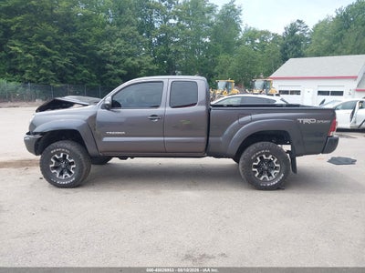 TOYOTA TACOMA
