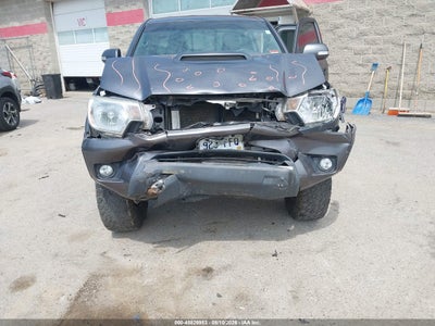 TOYOTA TACOMA