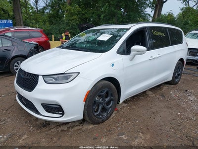 CHRYSLER PACIFICA HYBRID