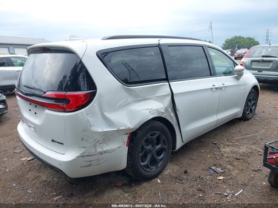 CHRYSLER PACIFICA HYBRID