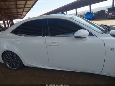 LEXUS IS 200T