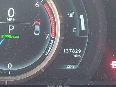 LEXUS IS 200T