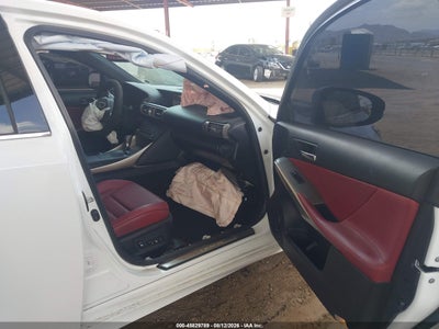 LEXUS IS 200T