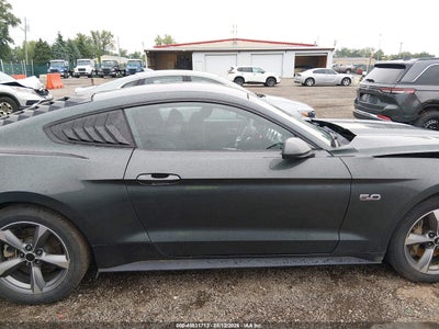 FORD MUSTANG
