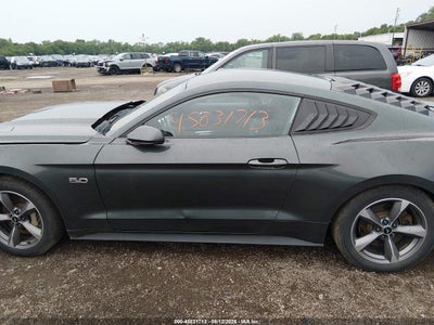 FORD MUSTANG