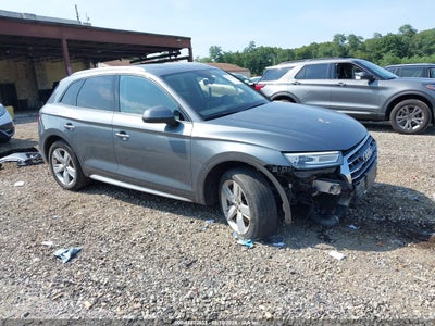 2018 Audi Q5 2.0T Premium/2.0T Tech Premium