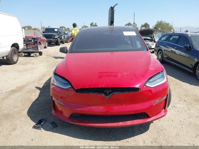 TESLA MODEL X