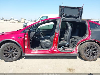 TESLA MODEL X