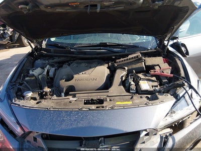 NISSAN MAXIMA