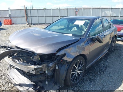 TOYOTA CAMRY