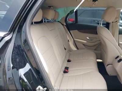 MERCEDES-BENZ GLC 300