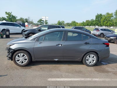 NISSAN VERSA