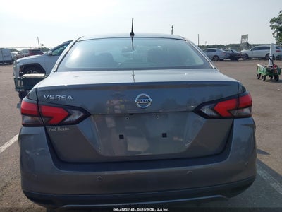 NISSAN VERSA