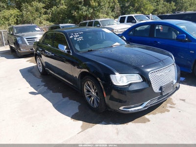 2016 Chrysler 300C