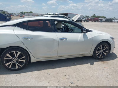 NISSAN MAXIMA