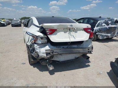 NISSAN MAXIMA