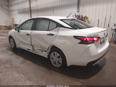 NISSAN VERSA