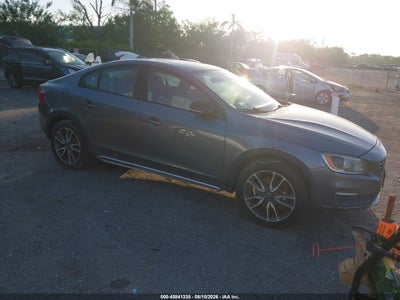 2016 Volvo S60 Cross Country