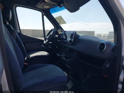 MERCEDES-BENZ SPRINTER 2500
