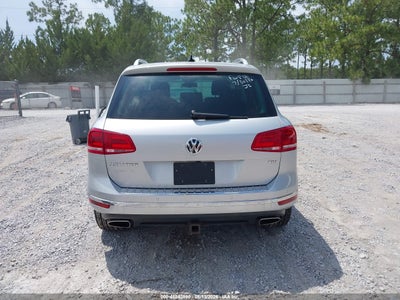 VOLKSWAGEN TOUAREG