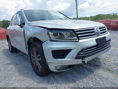 VOLKSWAGEN TOUAREG