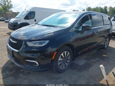 CHRYSLER PACIFICA HYBRID
