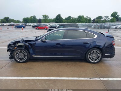 KIA K900