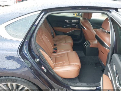 KIA K900