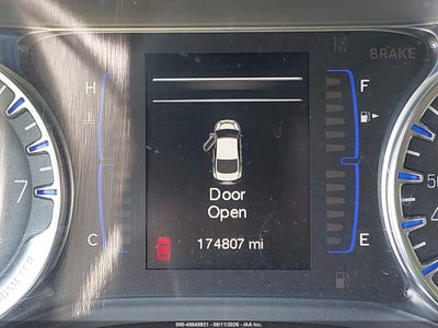 CHRYSLER 200