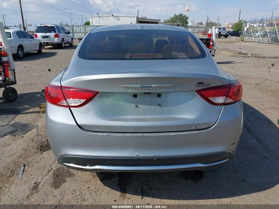 CHRYSLER 200