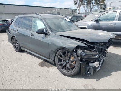 2027 BMW X7