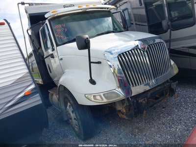 2013 International 8000