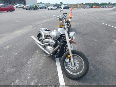 2002 Suzuki Vl800
