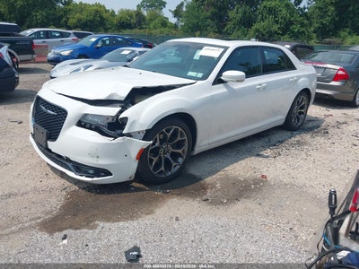 CHRYSLER 300