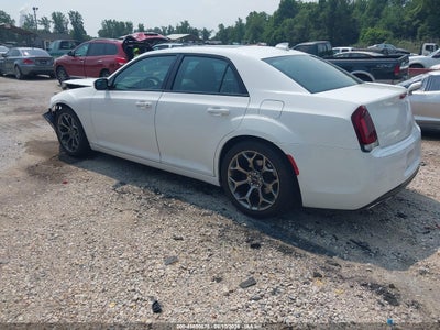CHRYSLER 300