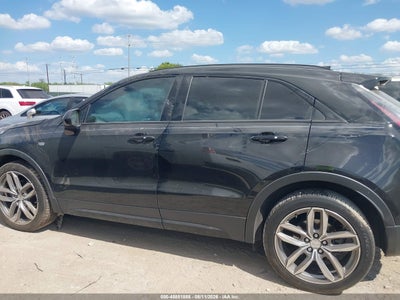 CADILLAC XT4