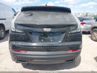 CADILLAC XT4