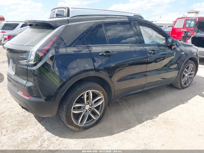 CADILLAC XT4