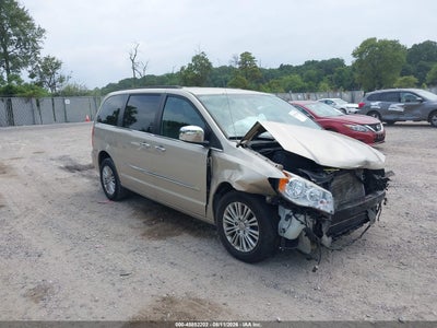 CHRYSLER TOWN & COUNTRY
