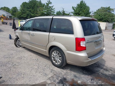 CHRYSLER TOWN & COUNTRY