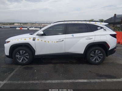 HYUNDAI TUCSON HYBRID